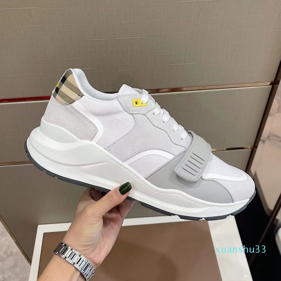 2023 Designer Sneakers Striped Casual Shoes Men Women Vintage Sneaker Platform Trainer Season Shades Flats Trainers Brand Classic Outdoor Shoes A1, 24
2023 Designer Sneakers Striped Casual Shoes Men Women Vintage Sneaker Platform Trainer Season Shades Flats Trainers Brand Classic Outdoor Shoes A1, 24