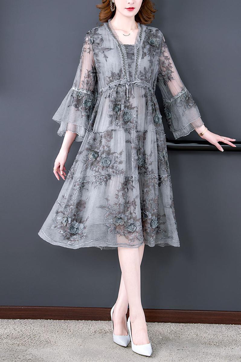 Casual Dresses Summer Floral Embroidery Natural Silk Hollow Out Sexy Midi Dress Women Korean Fashion Elegant Bodycon Light 230130