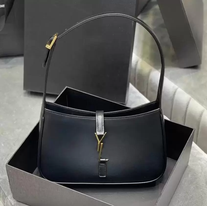 Evening Bags 2021 Top-quality Armpit Bags Classic Leather Designer Handbags for Ladies Shoulder Bags Baguette Multi-Color Fashion Bags wholesale
Evening Bags 2021 Top-quality Armpit Bags Classic Leather Designer Handbags for Ladies Shoulder Bags Baguette Multi-Color Fashion Bags wholesale