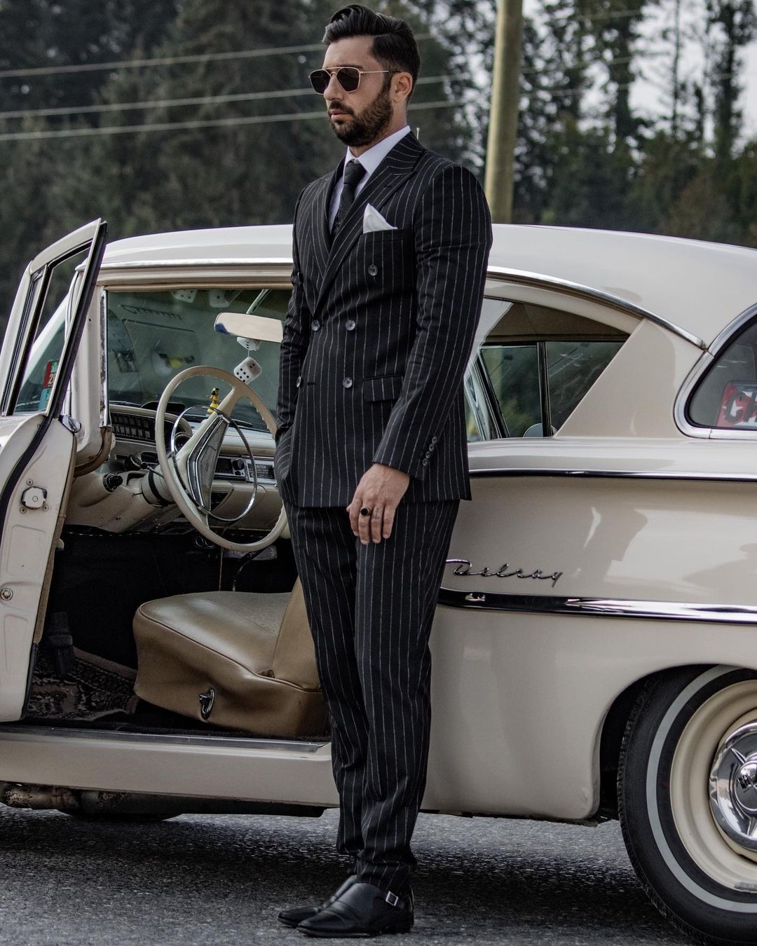 Two Pieces Wedding Tuxedos Men Suits Stripe Classical Formal Fit Suit Jacket Double Breasted Customized Peaked Lapel Pockets Bridegroom Coat Pants