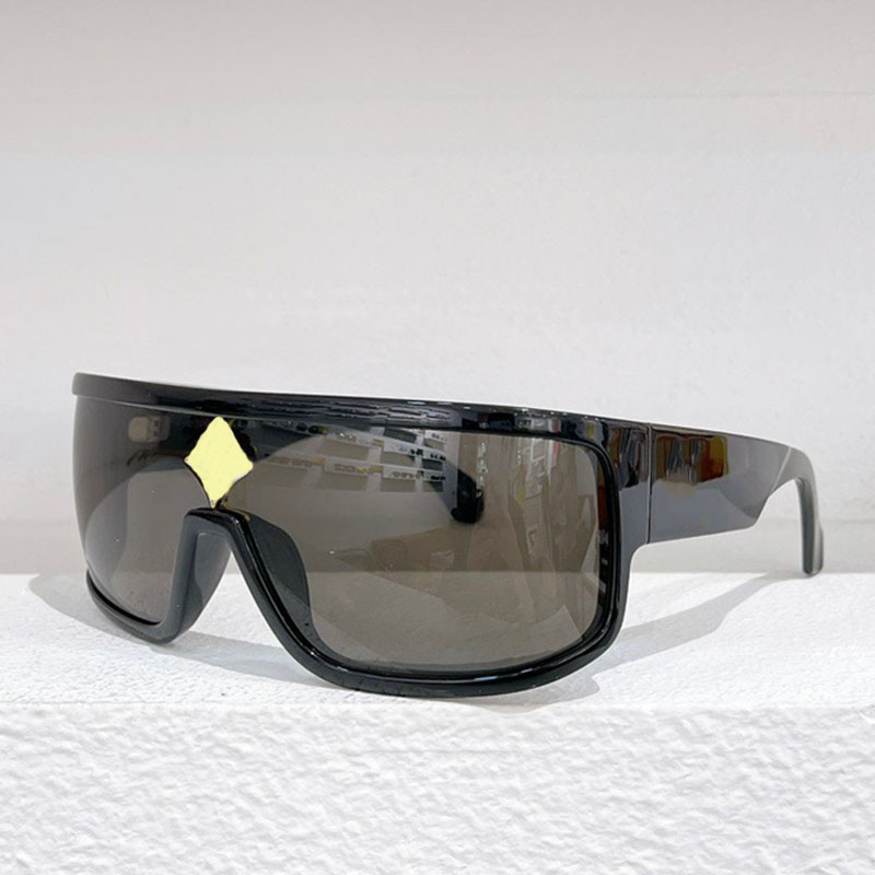 wraparound mask shape sunglasses Fashion luxury Z1741 crystal flower Cyclone sport sun glasses mens women trend oversized glasses outdoor eyewear UV protection
wraparound mask shape sunglasses Fashion luxury Z1741 crystal flower Cyclone sport sun glasses mens women trend oversized glasses outdoor eyewear UV protection