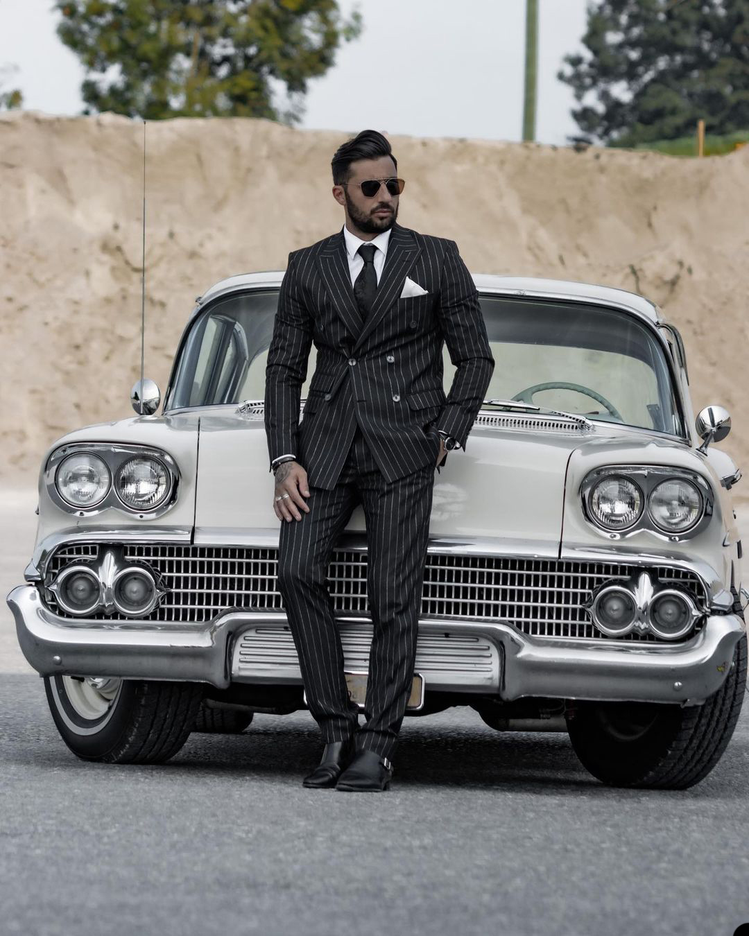 Two Pieces Wedding Tuxedos Men Suits Stripe Classical Formal Fit Suit Jacket Double Breasted Customized Peaked Lapel Pockets Bridegroom Coat Pants