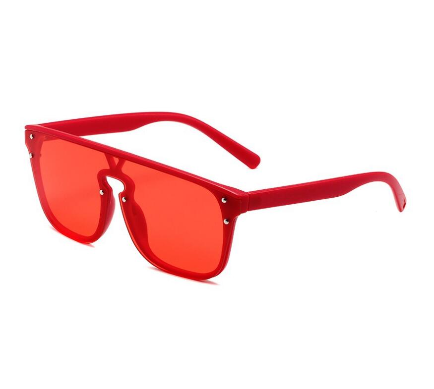 Top luxury Sunglasses designer womens Mens Wearing fashion hot selling senior Eyewear For Women eyeglasses frame Vintage Metal Sun Glasses with box