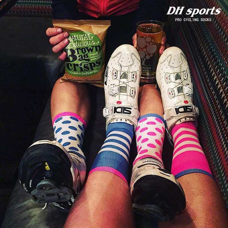 Sports Socks DH SPORTS Professional Cycling Protect Feet Breathable Wicking Sock Outdoor Road Bike Nylon Bicycle Accessories 230801