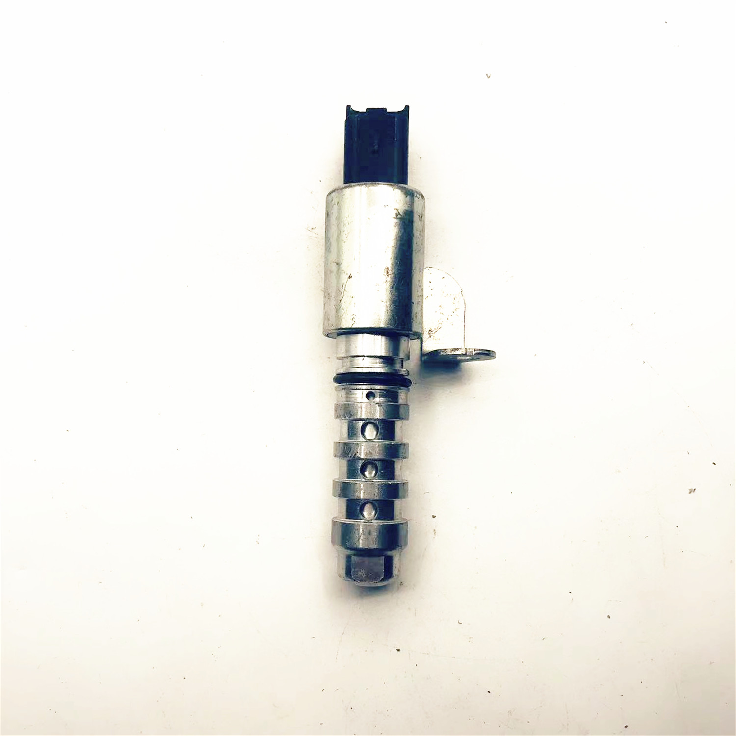 Cam Timing Oil control Valve Assy VVT Valve Solenoid Valve For 8200399819