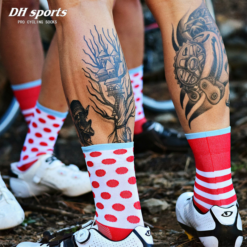 Sports Socks DH SPORTS Professional Cycling Protect Feet Breathable Wicking Sock Outdoor Road Bike Nylon Bicycle Accessories 230801
