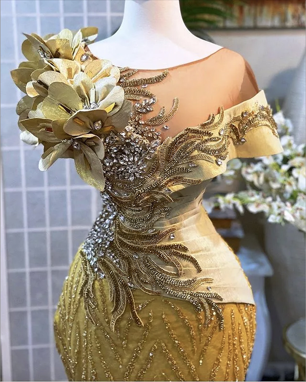 2023 Plus Size Arabic Aso Ebi Gold Luxurious Sparkly Prom Dresses Beaded Crystals Stylish Evening Formal Party Second Reception Gowns Dress 0509
