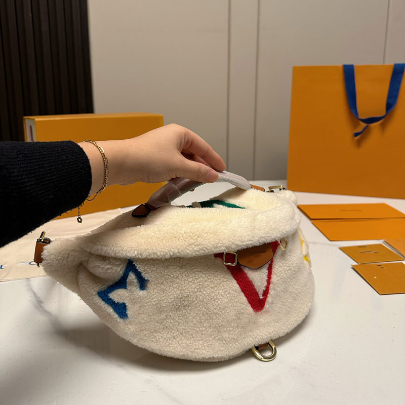 Waist Bags Women Winter Teddy Shoulder Bag Fashion Mens Crossbody Chestpack Fuzzy Fluffy Bumbag Luxury Designer Purses