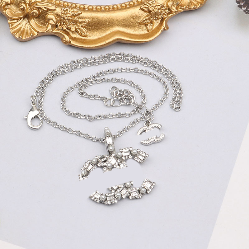 Designer Brand 20Style Double Letter Necklaces Chain Gold Plated Diamond Rhinestone Pearl Sweater Newklace for Women Wedding Jewerlry Accessories