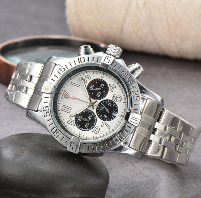 Classic Fashion Sports Watch Economical Collection Men Watch Economy Designer Luxury Men Watch Quartz Movement Man Watch No Box