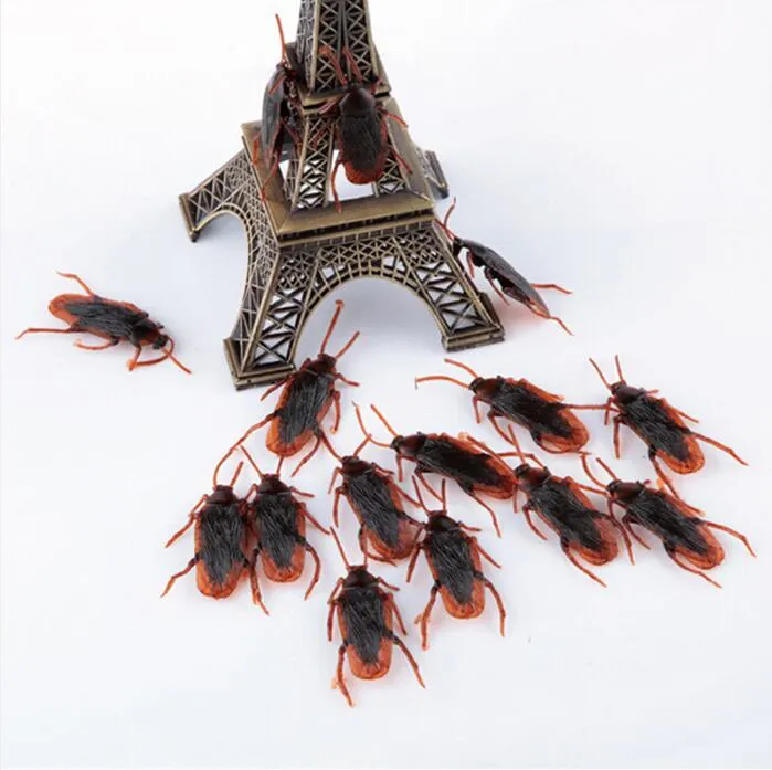 Halloween April Fools Day Gadget Plastic Cockroaches Joke Decoration Props Rubber Toy Gags Practical Jokes Toys Plastic Bugs CockroachZZ