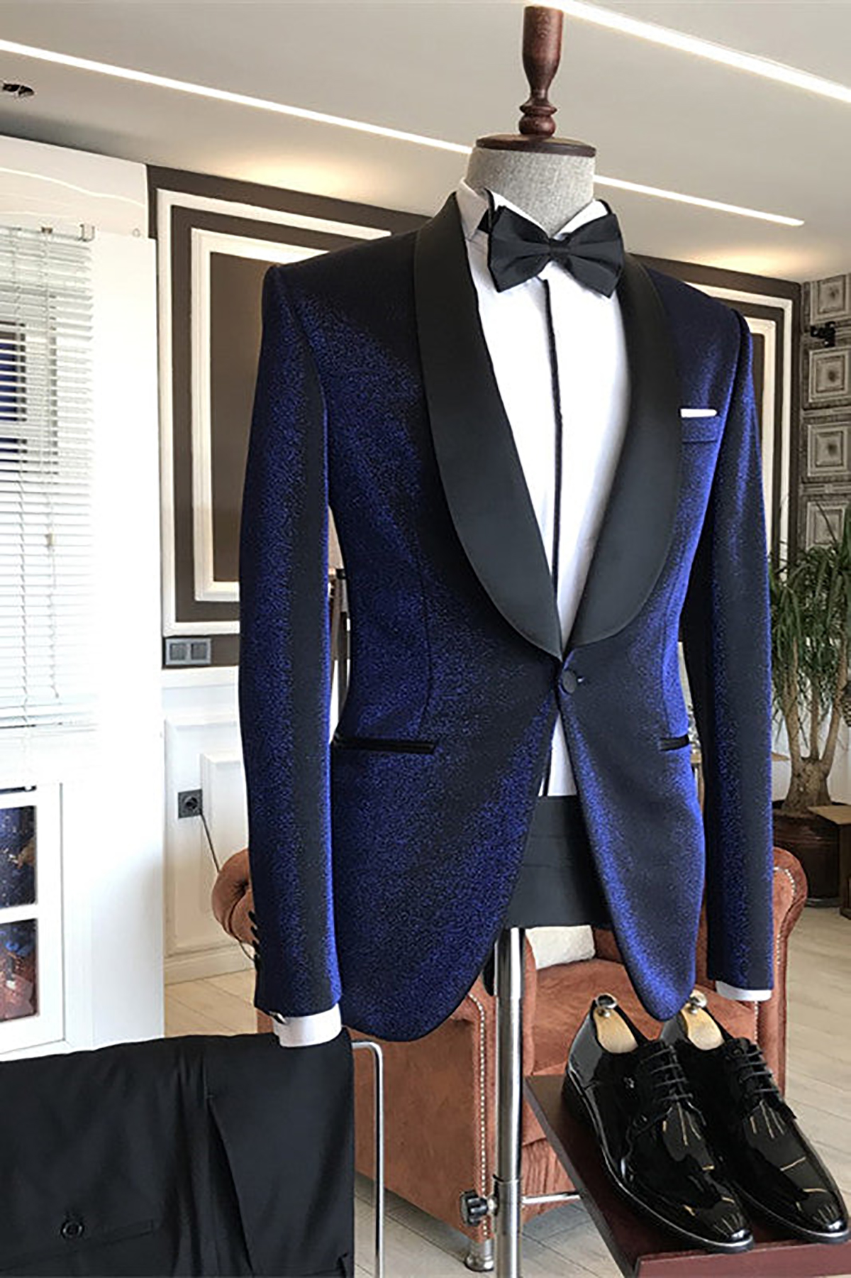 New Design Wedding Tuxedos For Groom Shawl Lapel Jacket 2 Pieces Coat & Pants Formal Suits Customize Prom Evening Party