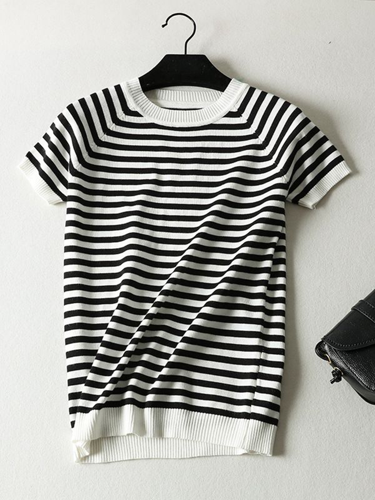 Women's Sweaters Summer Short Sleeve Striped Pullover Women Sweater Knitted Sweaters O-Neck Tops Korean Pull Femme Jumper Female White Black 2308