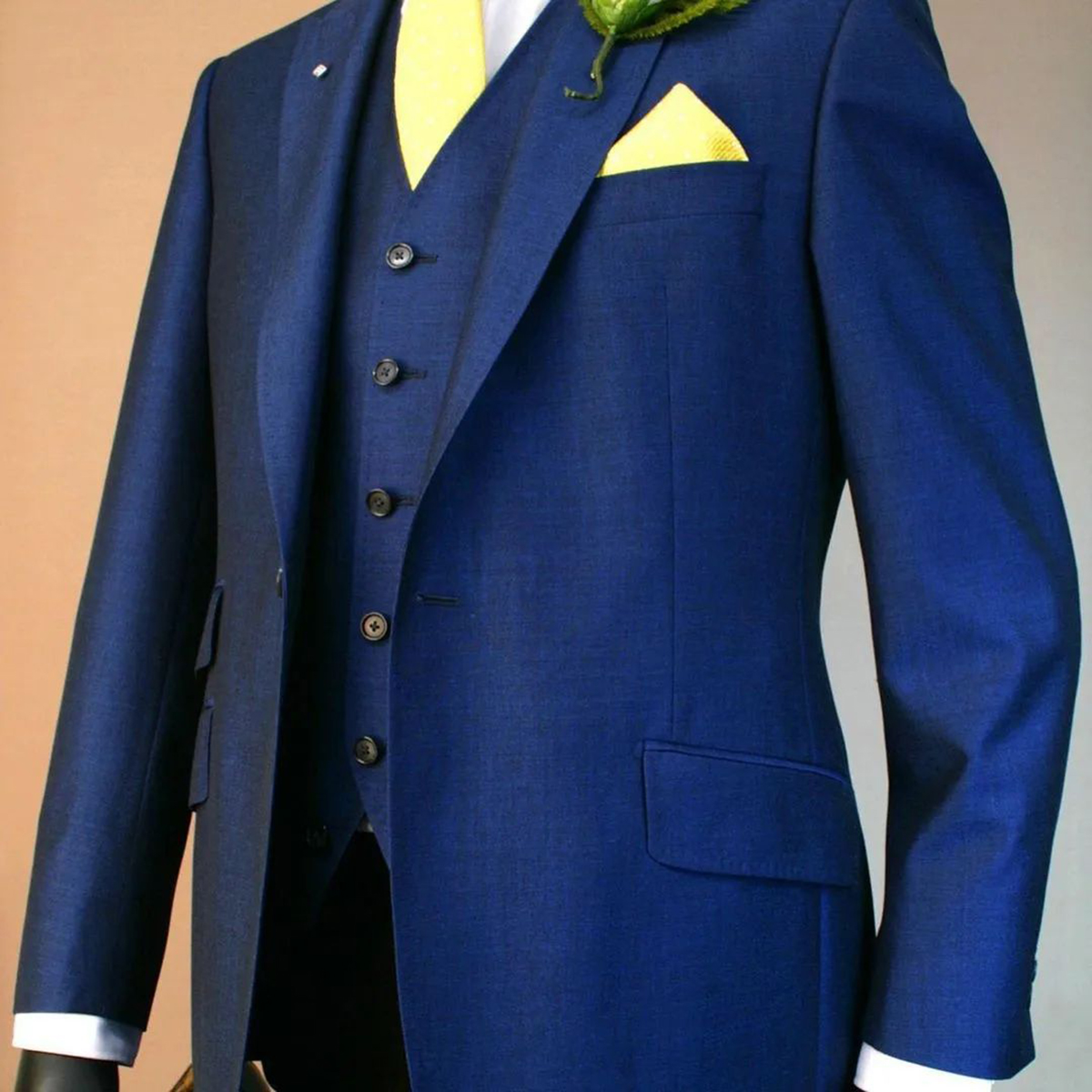 Formal Groom Wear Tuxedos Peaked Lapel For Men Wedding 2 Pcs Suit Custom Made Blazer With Vest Prom Evening Party