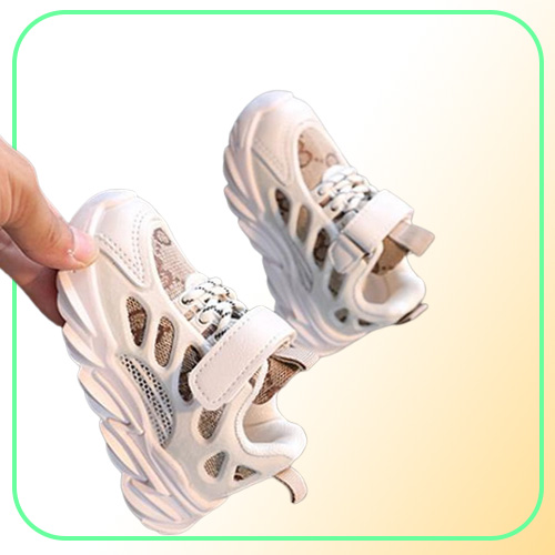 Designers Kids Girls Boys Outdoor Athletic Shoes Autumn Winter Wearresistant Trainers Infant Toddler Leisure Soft Bottom