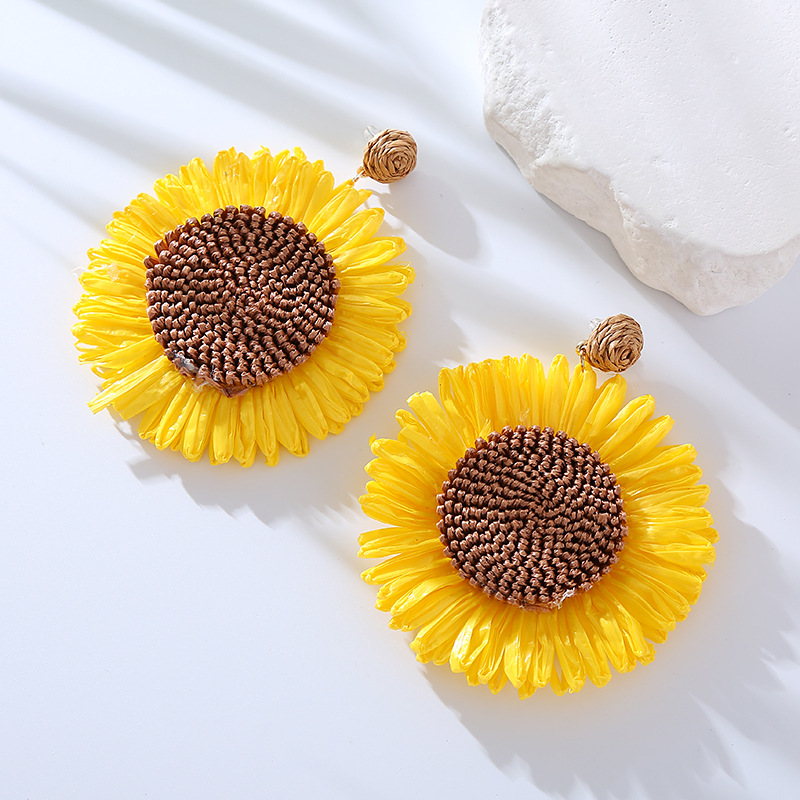 Bohemian-Inspired Ladies' Sunflower Earrings with Natural Raffia - Trendy Flower Jewelry Design