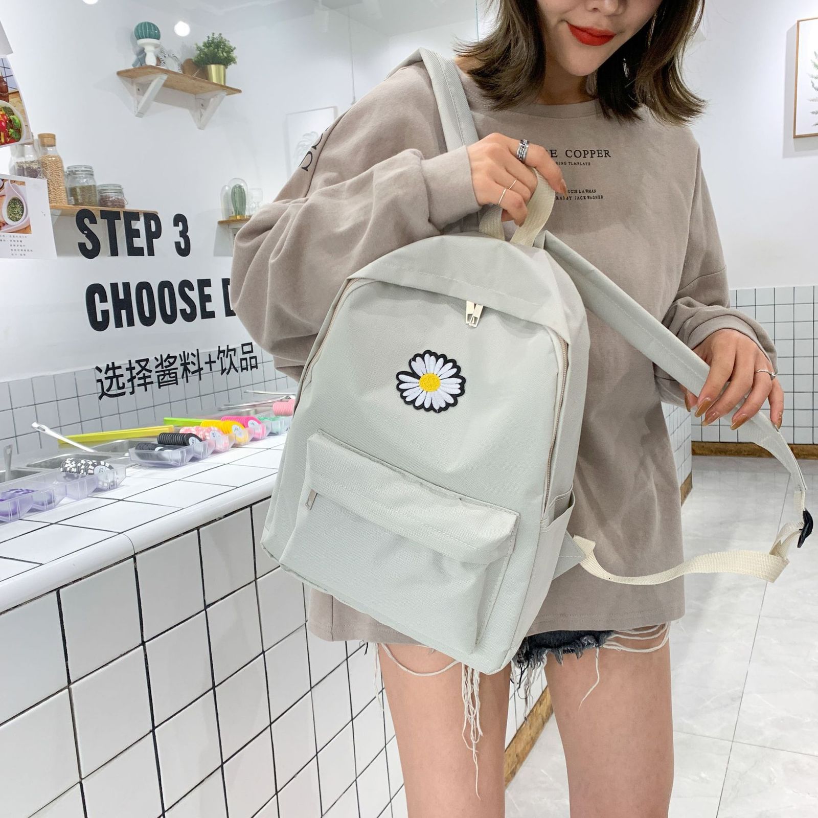 School Bags Qiaoduo Daisy Small Backpack for Teenagers Girls Canva White Bookbag Fashion Travel Street Trend 230804