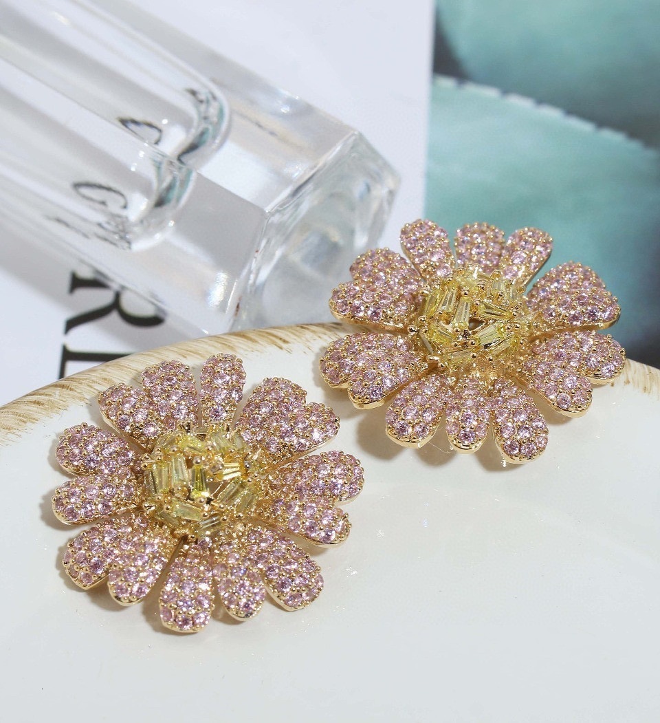 Stud Delicate Sterling Silver 925 Sunflower Earring for Women Full Paved Shiny CZ Stone Beauty Gift Statement Earrings Jewelry 230803