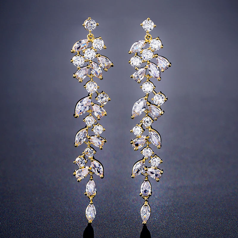 Dangle Chandelier ZAKOL Fashion Cubic Zirconia Leaf Long Earrings for Elegant Women White Leaves Drop Earring Bridal Wedding Jewelry 230804