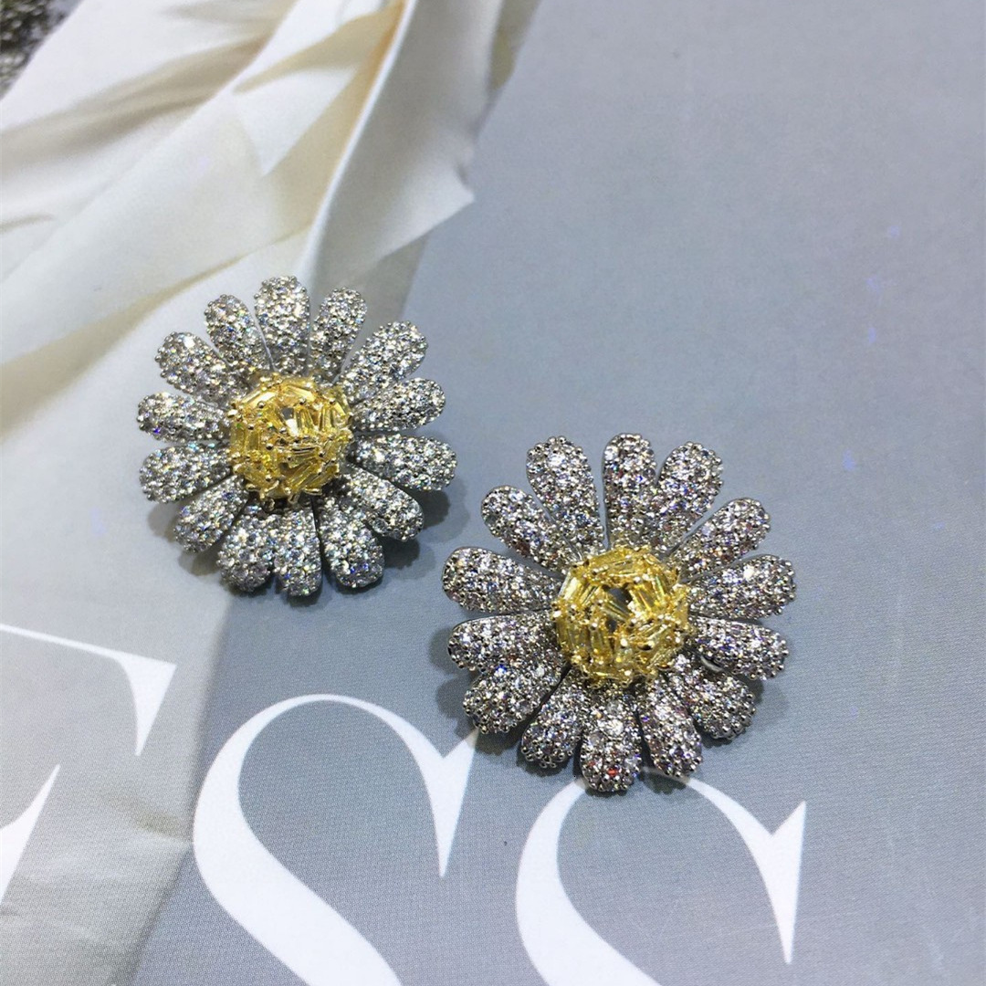 Stud Delicate Sterling Silver 925 Sunflower Earring for Women Full Paved Shiny CZ Stone Beauty Gift Statement Earrings Jewelry 230803