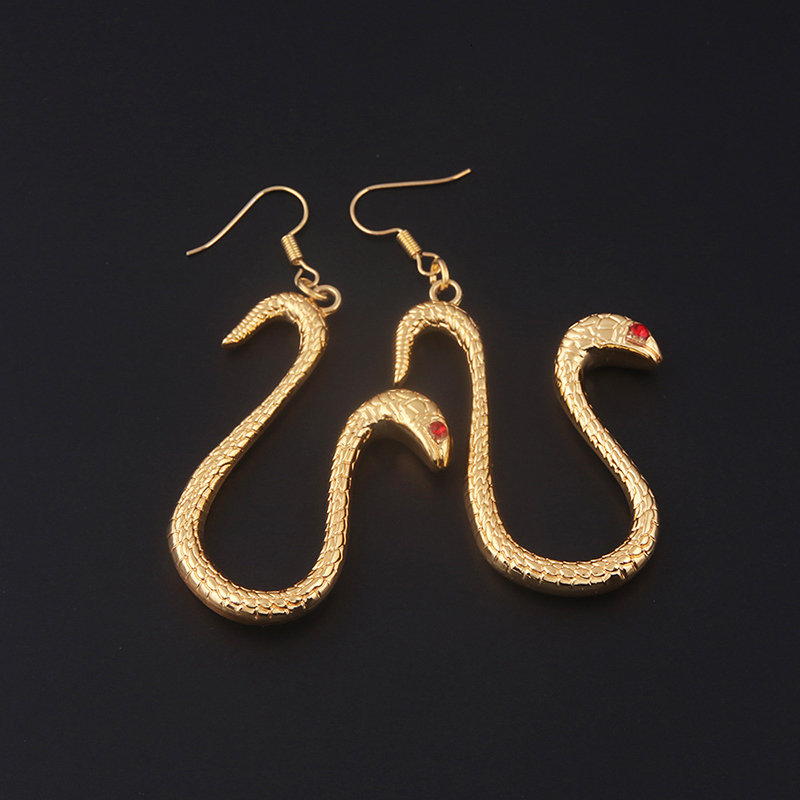 Dangle Chandelier Anime Boa Hancock Earrings Cosplay Snake Eardrop Women Ear Clip Hook Jewelry Accessories Prop 230804