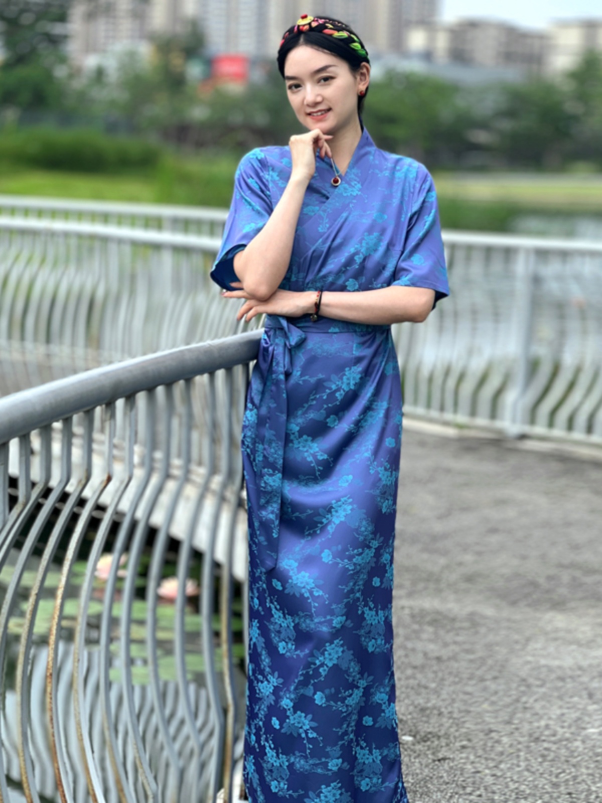 Women Ethnic Clothing National Tibetan Costume Female Silk Gown Long Sleeve vintage apparel Cheongsam Style Summer Elegant Robe