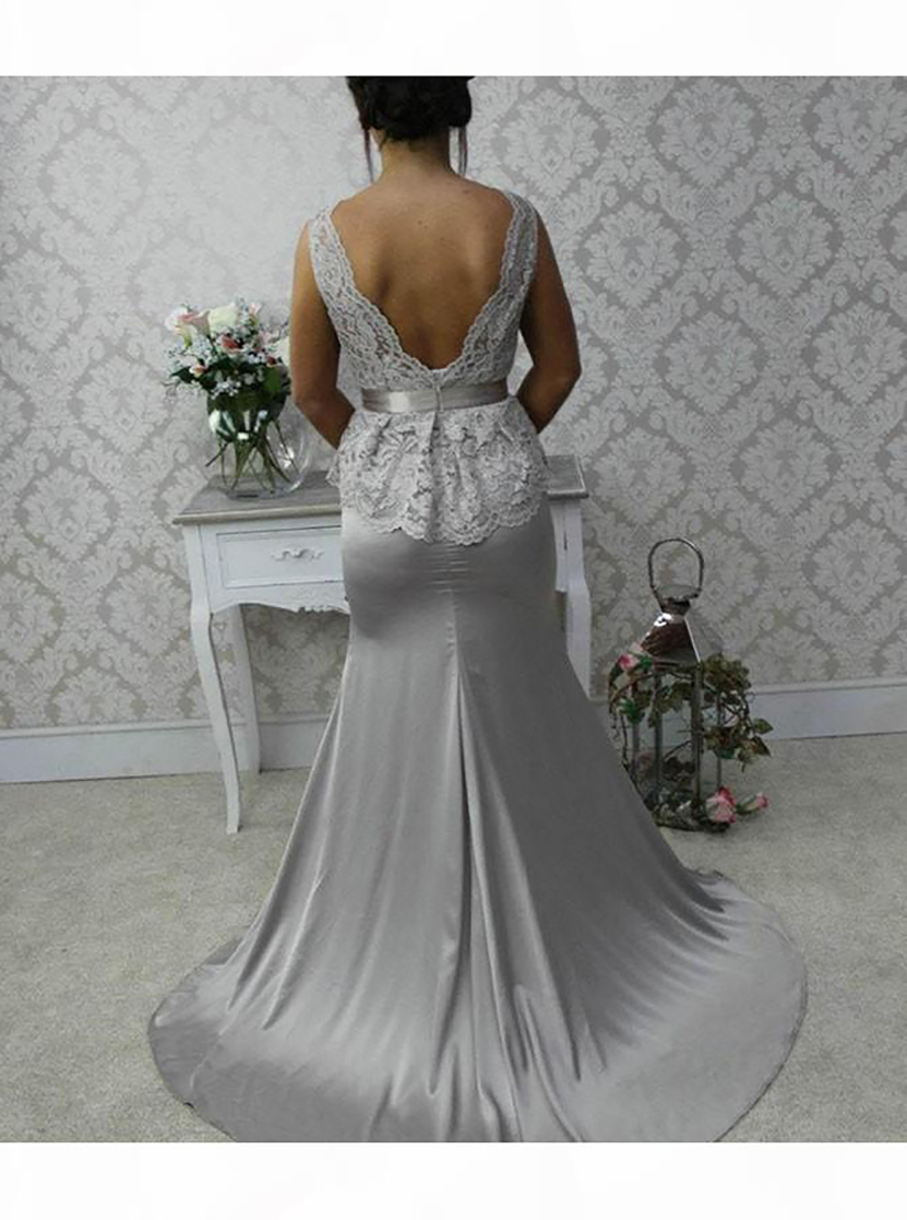 2023 Elegant Scalloped-Edge Sweep Train Sheath Silver Bridesmaid Dress Lace Top with Bow Sash Customized Made Party Formal Dresses