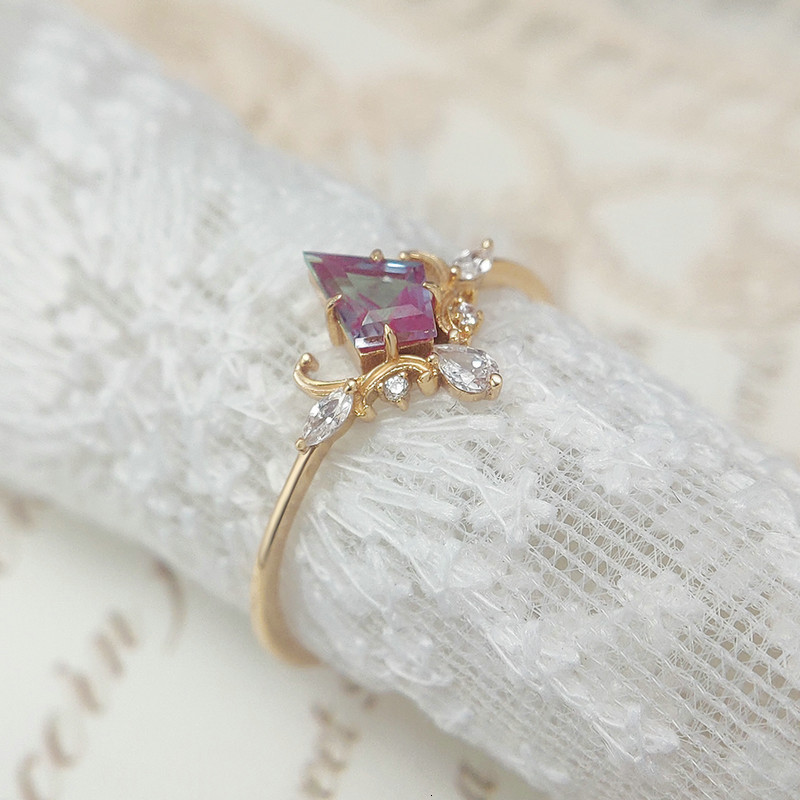 Wedding Rings LAMOON Vintage Court Bijou Crown Ring For Women Alexandrite 925 Sterling Silver Gold Plated Fine Jewelry Accessories 230804
