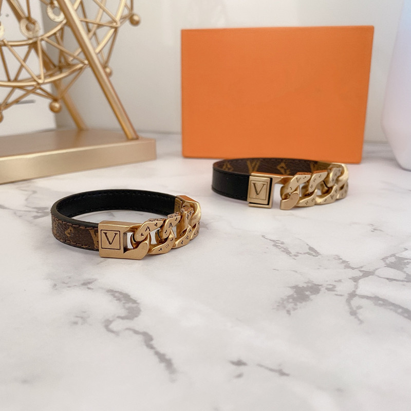 Designer Jewelry Gold Leather Bracelets Men Charm Bracelet For Women Wide Hand Strap Brown Flower Pattern Gold Logo Stamp 18/21CM Option