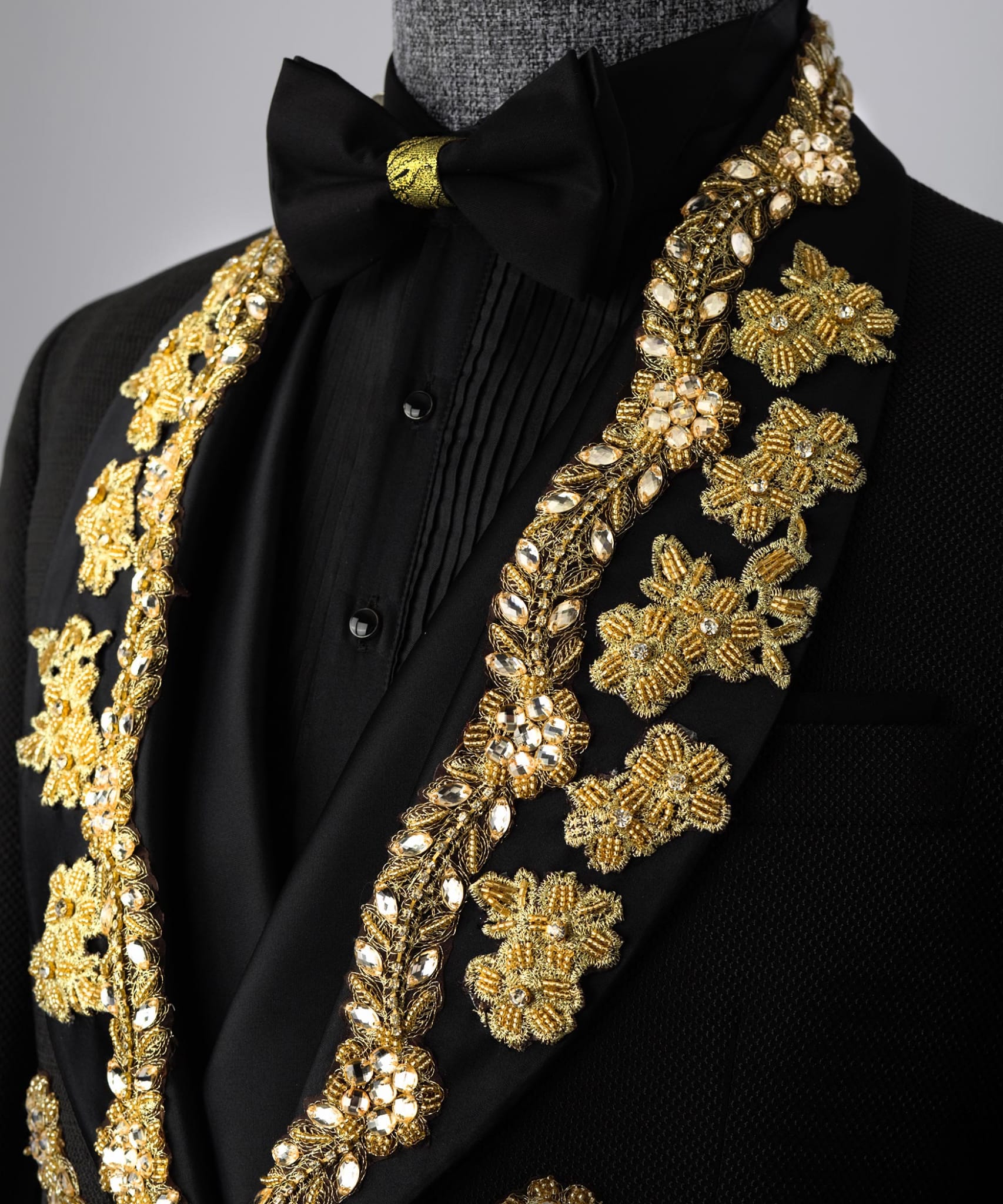 Luxury Groom Wear For Prom Men Wedding Suits Shawl Lapel Jacket Appliques 3 Pcs Custom Made(Blazer+Pants+Vest)