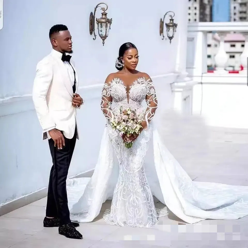 African Plus Size Lace Wedding Dresses 2024 Detachable Train Beaded Mermaid Bridal Gown Custom