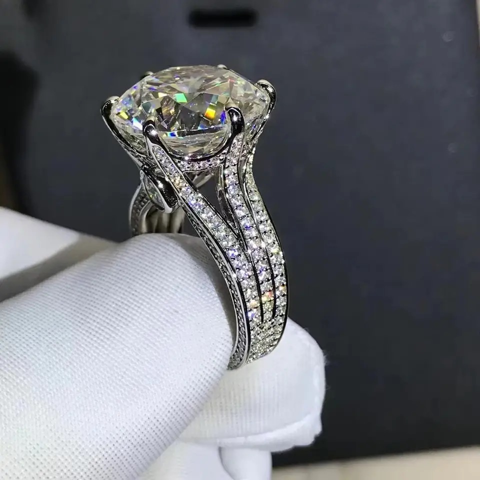 10ct Choucong Brand Wedding Rings Luxury Jewelry Real 100% 925 Sterling Silver Round Cut Moissanite Diamond Zircon Party Eternity Women Bridal Ring Gi