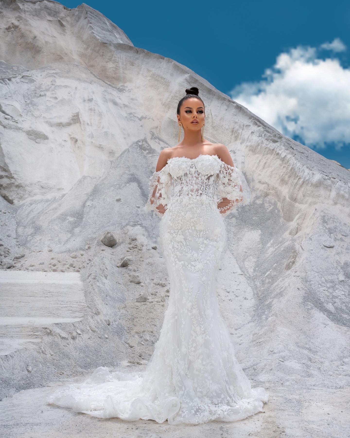 Elegant Mermaid Lace Wedding Dresses Bride Gowns Flower Appliqued Off The Shoulder Modest Bride Dress