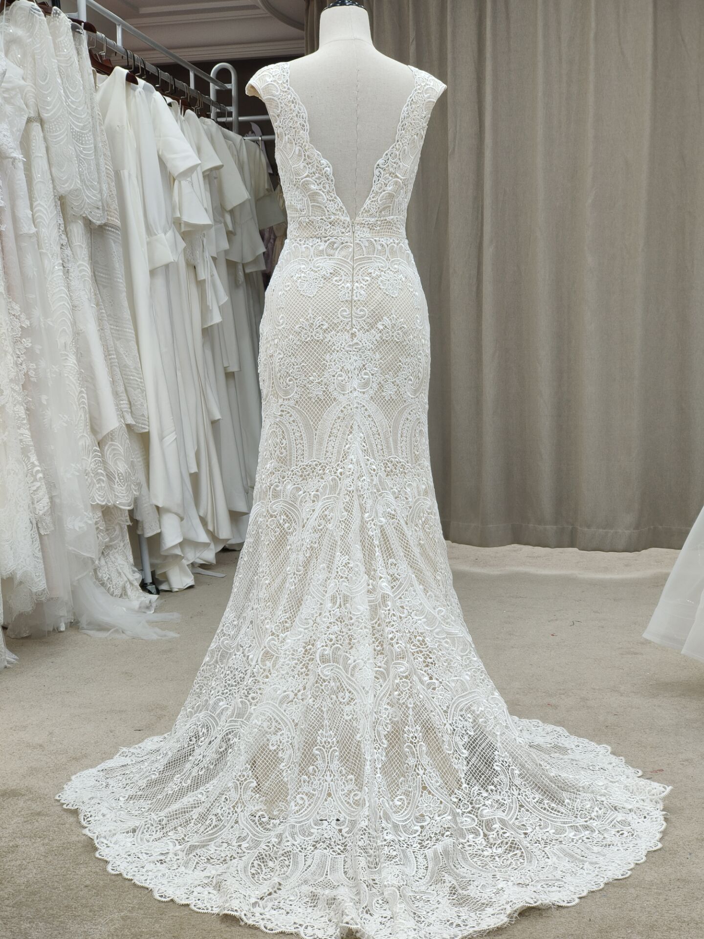 Elegant Mermaid Wedding Dress V-neck Lace Appliqued Open V Back Boho Wedding Gown Sweep Train Bride Party Dresses Vestidos De Noiva 2023