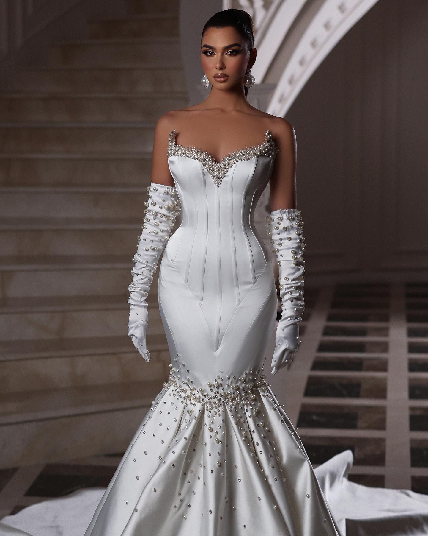 Gorgeous Mermaid Dresses Pearls Sweetheart Bone Bodice Wedding Dress Satin Sweep Train Robe De Mariee Bridal Gowns 0515