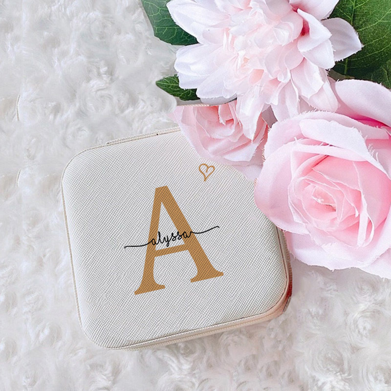 Jewelry Boxes Personalized Travel Case Custom Name Box Bridesmaid Proposal Customized Jewellery Christmas Holiday Gift 230808