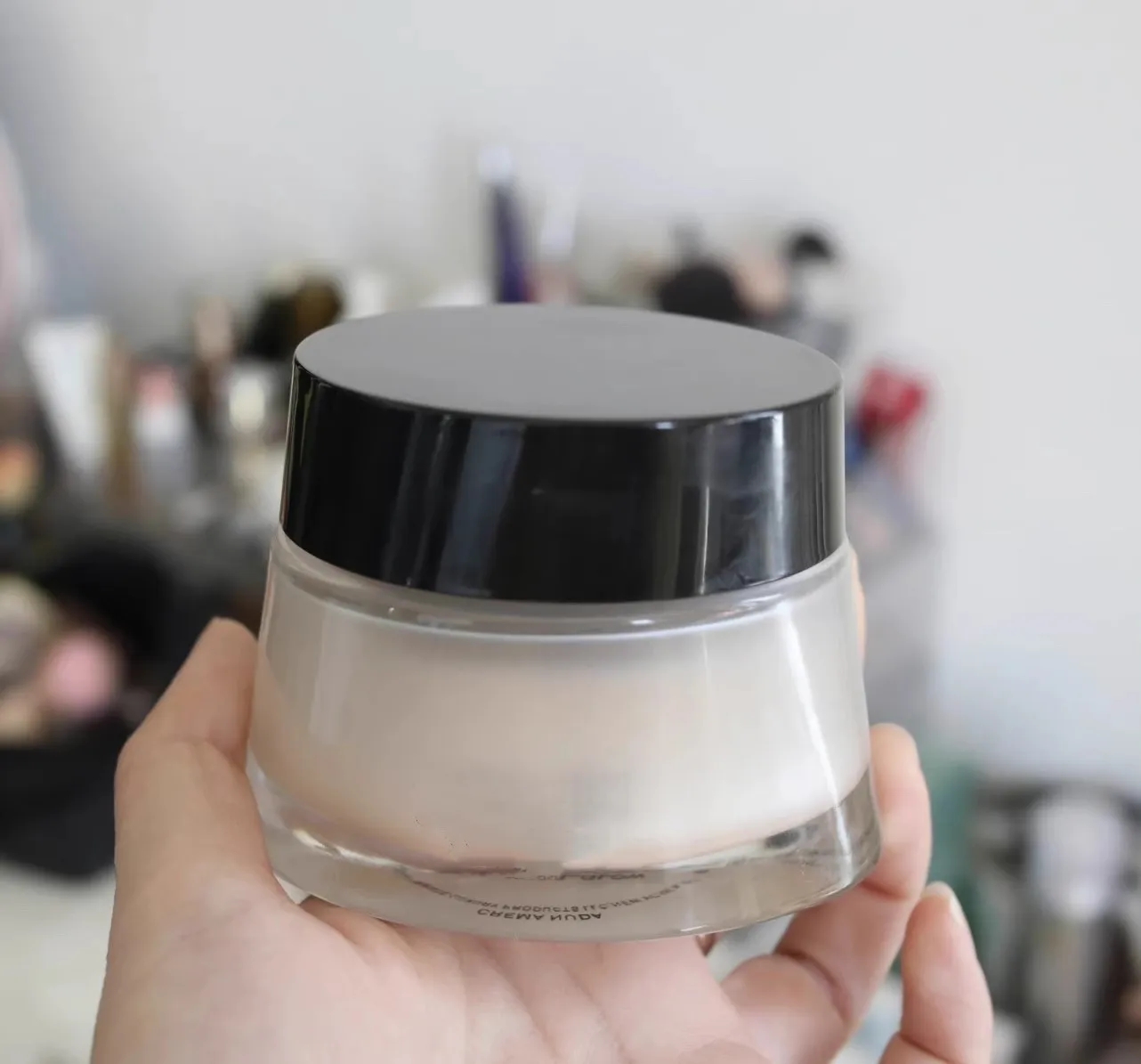 New Brand Foundation Crema Nuda Superme Glow Reviving Tinted Cream Hydrates Corrects Unifies 50Ml