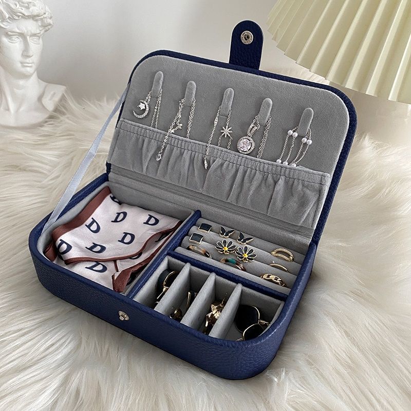 Jewelry Boxes Portable Box Organizer Display Travel Case Button Leather Storage Chenille Jewelers Joyero 230808