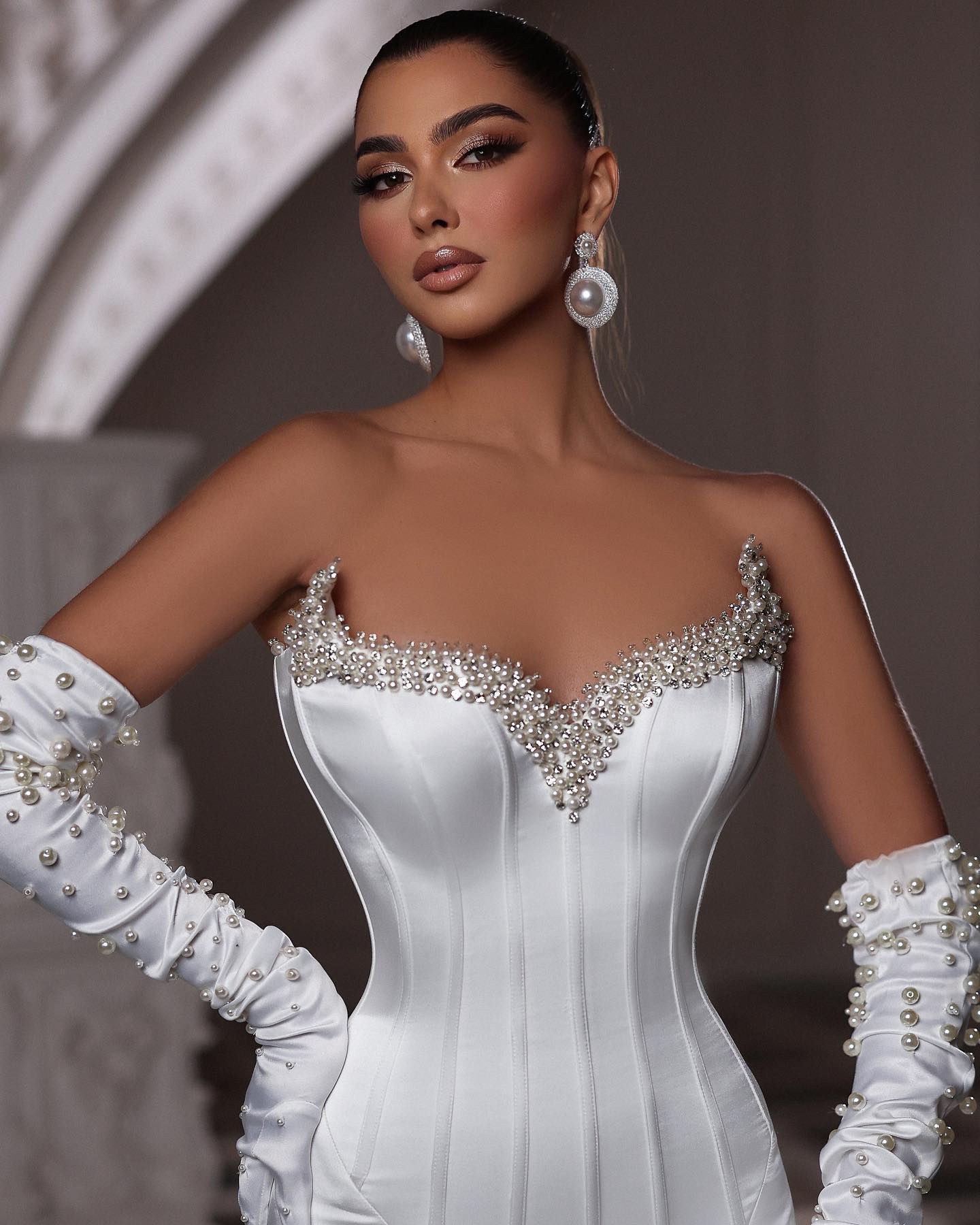 Gorgeous Mermaid Dresses Pearls Sweetheart Bone Bodice Wedding Dress Satin Sweep Train Robe De Mariee Bridal Gowns 0515