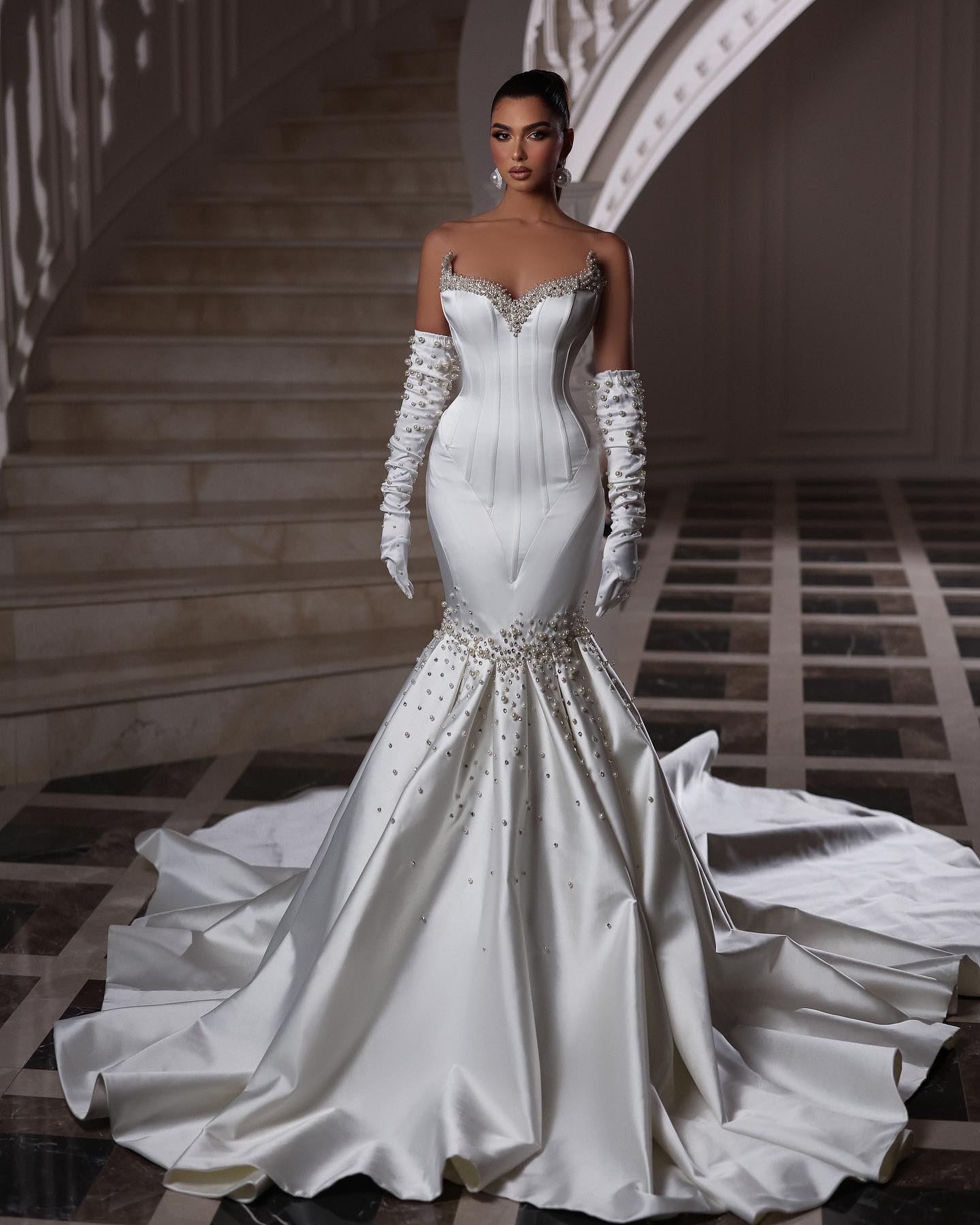 Gorgeous Mermaid Dresses Pearls Sweetheart Bone Bodice Wedding Dress Satin Sweep Train Robe De Mariee Bridal Gowns 0515