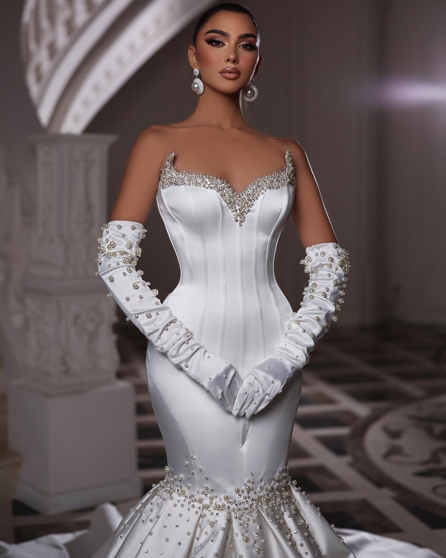 Gorgeous Mermaid Dresses Pearls Sweetheart Bone Bodice Wedding Dress Satin Sweep Train Robe De Mariee Bridal Gowns 0515