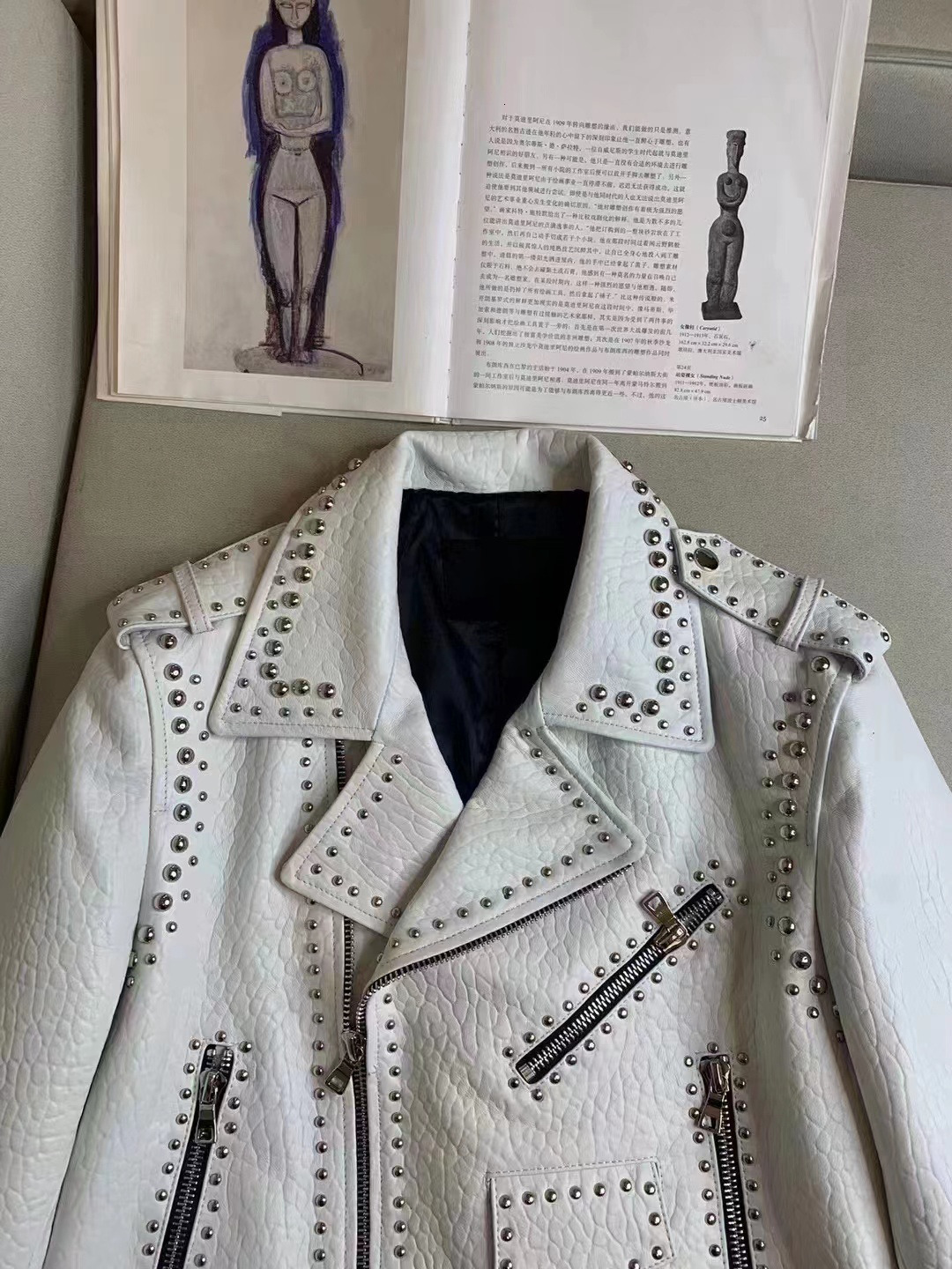 Womens Jackets Fasion Leather Rivets LongSleeved Motorcycle Outdoor Streetwear Women Autumn Winter Vintage HighQuality Biker Jacket 230808