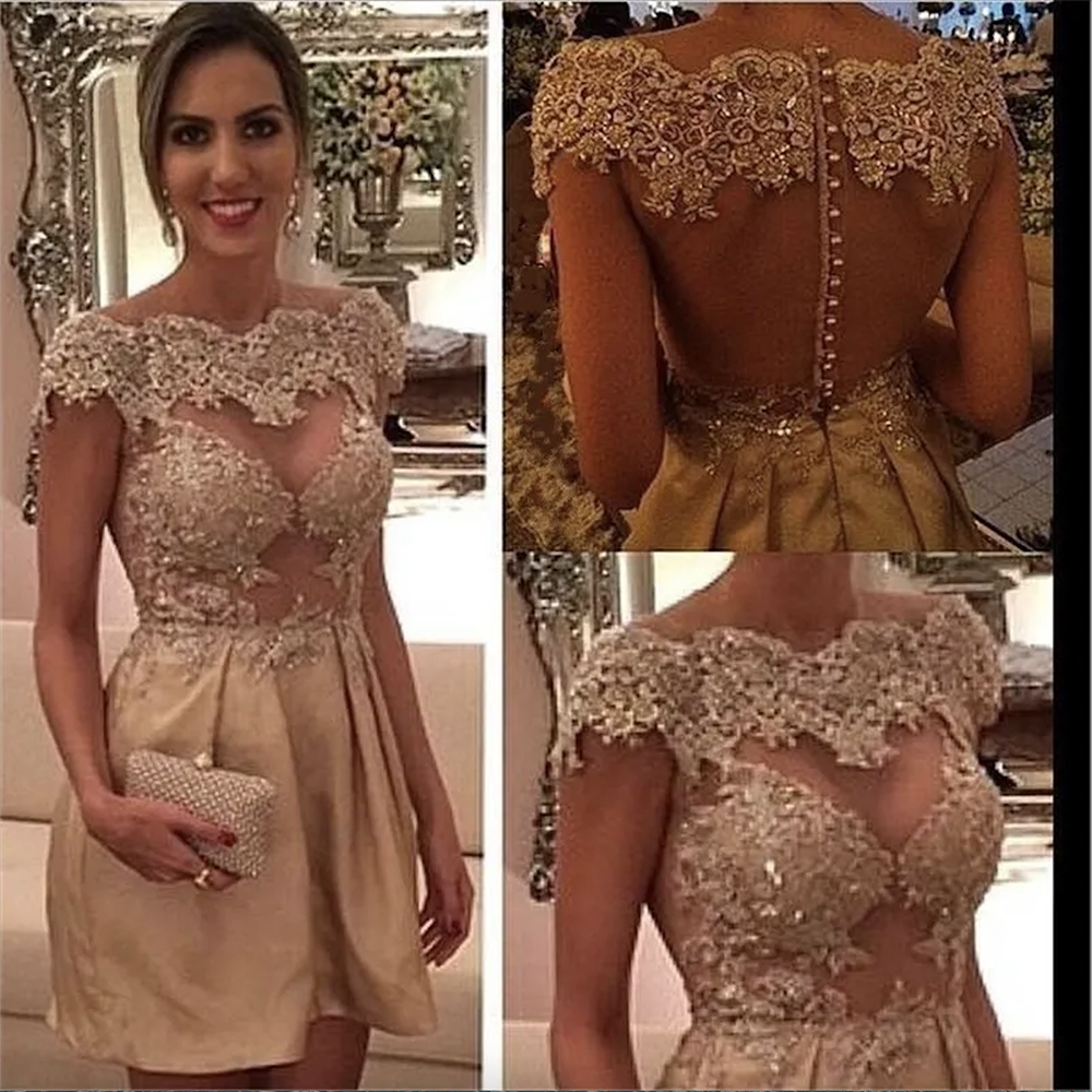 See Through Gold Short Homecoming Dresses Applique Tulle Cocktail Dress Illusion Button Lace Graduation Short Prom Dresses robe de soiree