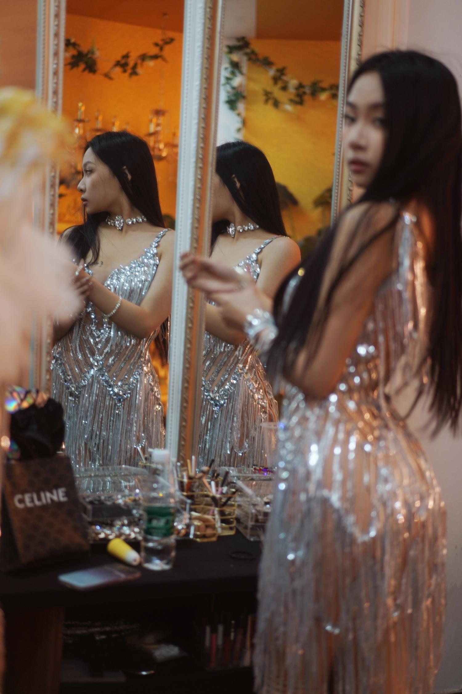 Urban Sexy Dresses Sparkly Rhinestones Fringes Dresses for Women Sexy Mesh Performance Dance Costume Gorgeous Stage Wear Club Outfit Muyuye 230807
