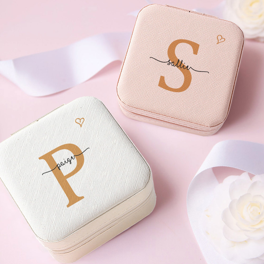 Jewelry Boxes Personalized Travel Case Custom Name Box Bridesmaid Proposal Customized Jewellery Christmas Holiday Gift 230808