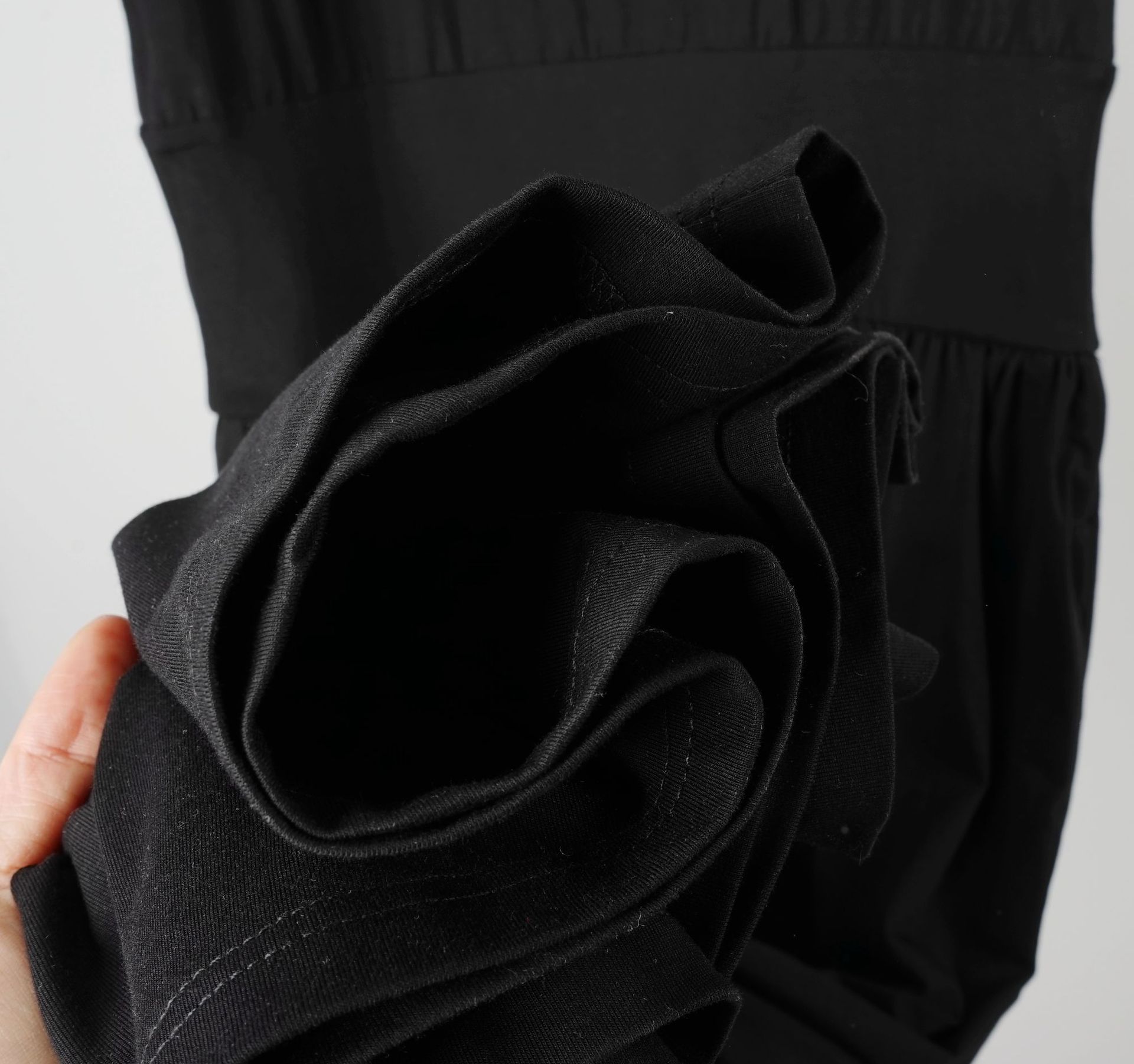 New tt Sleeveless Crewneck Dress Woman