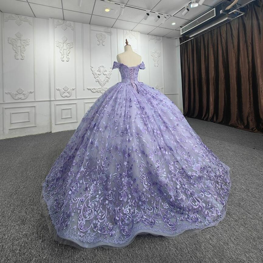 Lilac Lavender Off Shoulder Quinceanera Dresses Lace Floral Applique Beaded Corset Chapel Train vestidos de 15 quinceanera