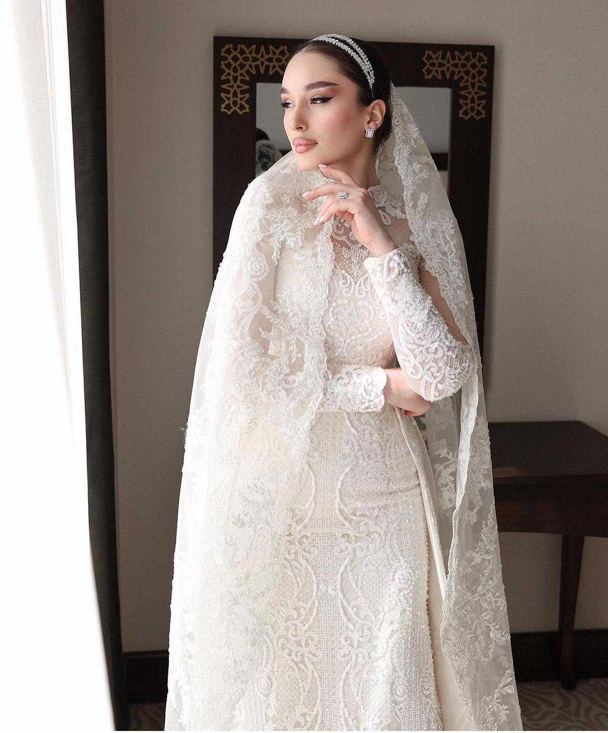 Elegant Mermaid Wedding Dress Lace Appliques High Neck Bridal Gowns Long Sleeve Sweep Train Bride Dresses vestido de casamento