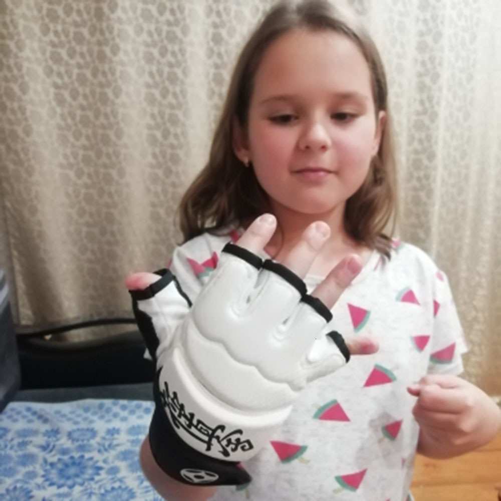Protective Gear SINOBUDO Kyokushin Karate Fighting Hand Protector Kyokushinkai Karate Gloves PU Leather Martial Sports Fitness Boxing Gloves 230808