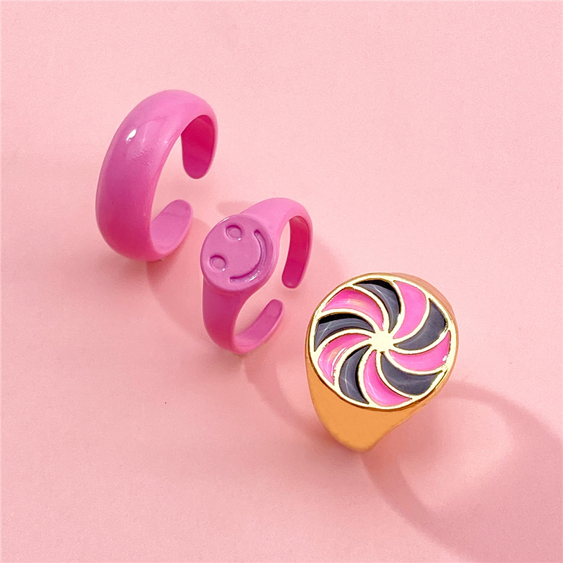 Wedding Rings Fashion Heart Rings Set for Women Hollow Geometric Chain Cross Knuckle Rings Creative Cute Pink Green Open Couple Rings 230808